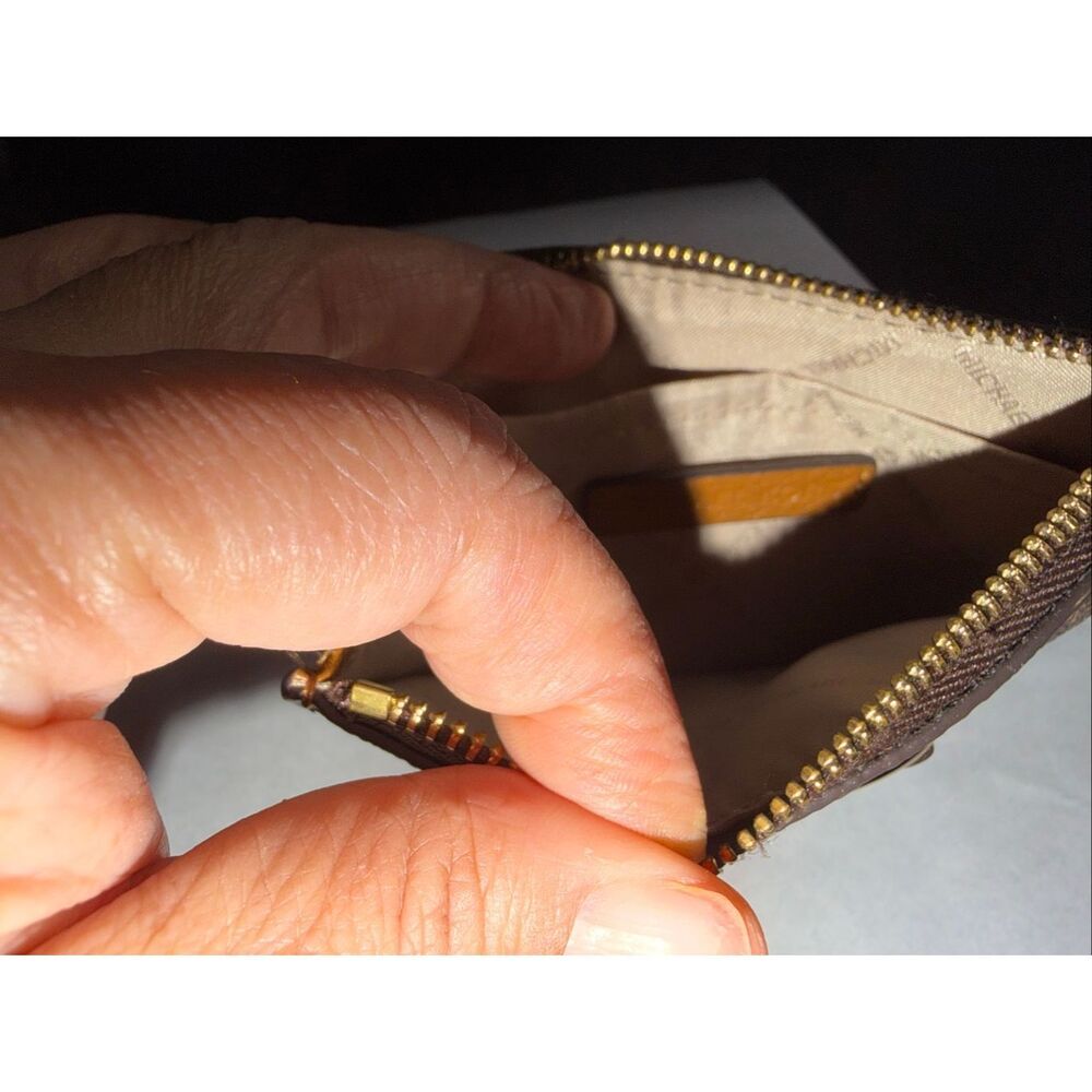Michael Kors Fulton Small Top Zip Coinpouch With ID, Brown/Acorn - Picture 3 of 5